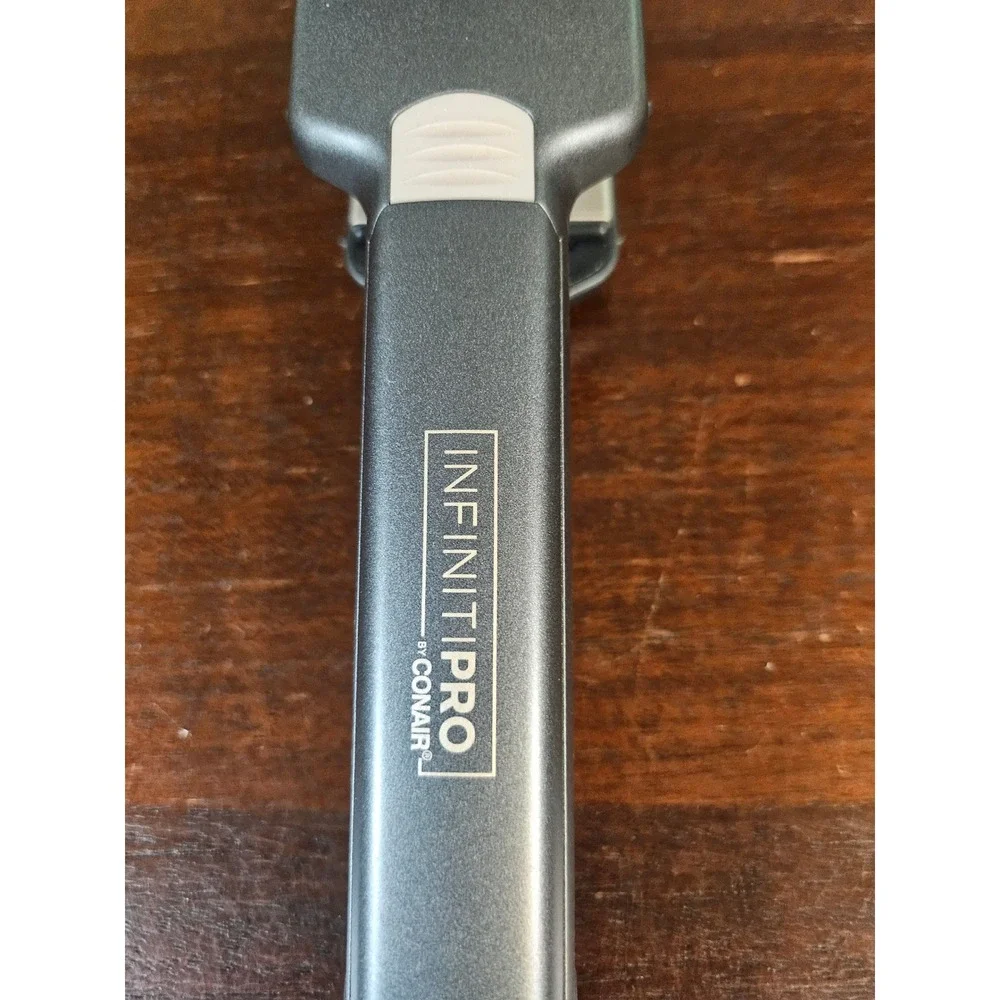 Conair InfinitiPro Flat Iron Women Gray Ceramic Hair Straightener CS221N